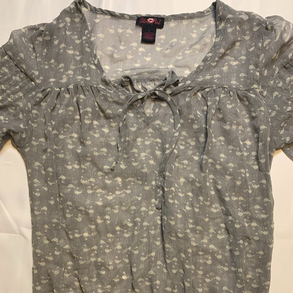 Ultra Flirt Semi-sheer Top Gray Print Sz. L - 008
